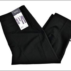 NWT Rafaella Black Curvy Capris